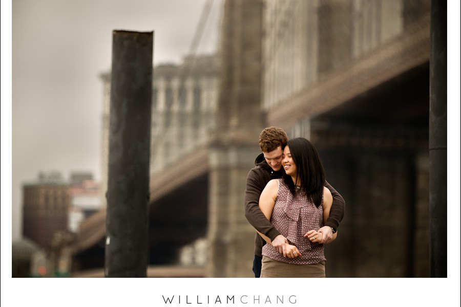 Brooklyn Bridge Park Engagement Photos | Phoenix + David