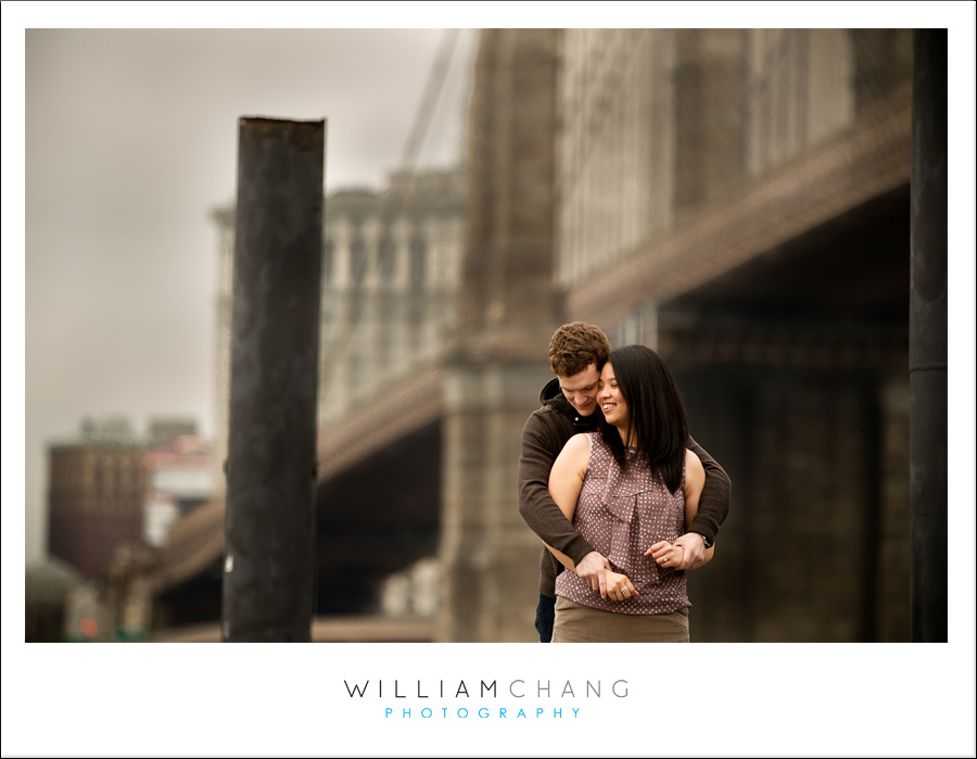 Brooklyn Bridge Park Engagement Photos | Phoenix + David