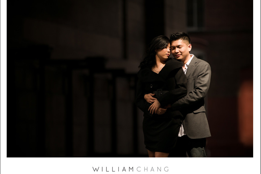 Brooklyn Bridge Park Engagement Photos | Julia + Wally