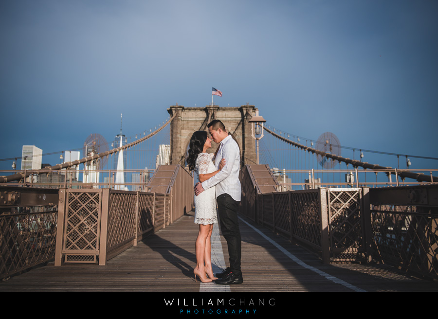 Brooklyn Bridge Park Dumbo engagement photos